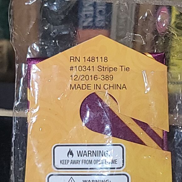 HARRY POTTER Gryffindor Purple & Gold Striped WIZARD Neck Tie Halloween Costume - Picture 8 of 10